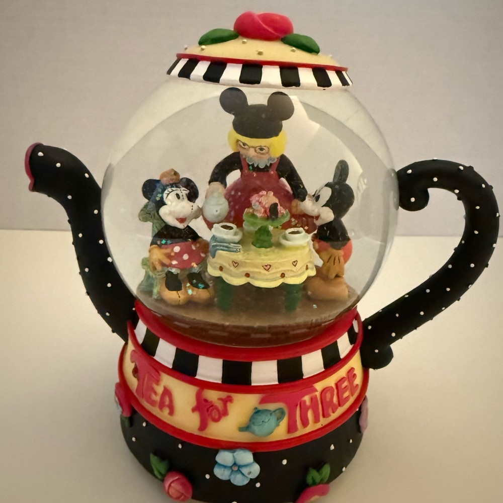 Disney Mickey and Minnie Mouse Mary Engelbreit “Tea for Three” Snow Globe